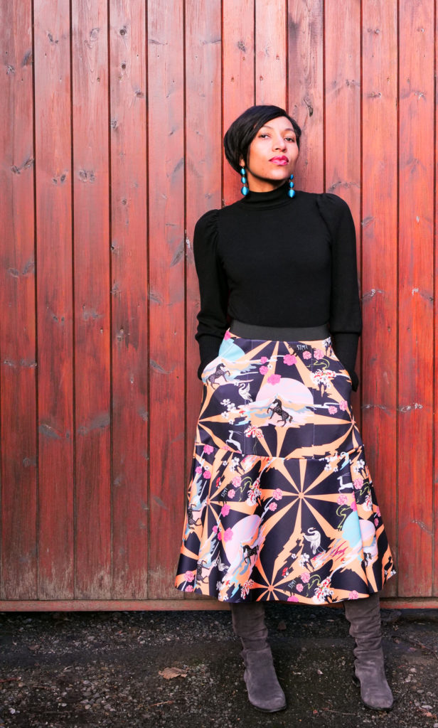 DIY Fashion Scuba SKirt -Vogue V1486