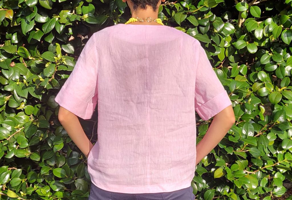 Grasser Top No.496 Sewing Pattern Review - Front of the top. DIY Sewing Project - Back View