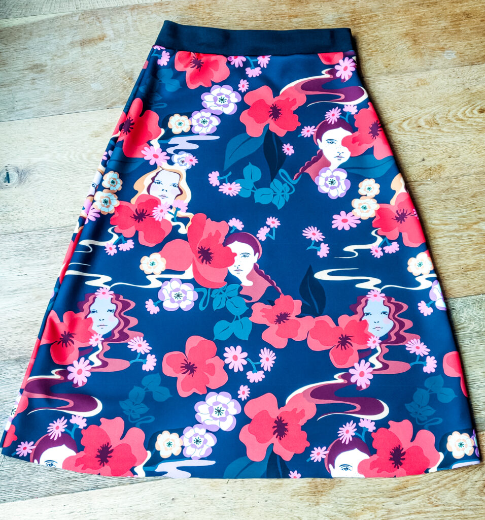 DIY Scuba Skirt - How to sew a scuba skirt