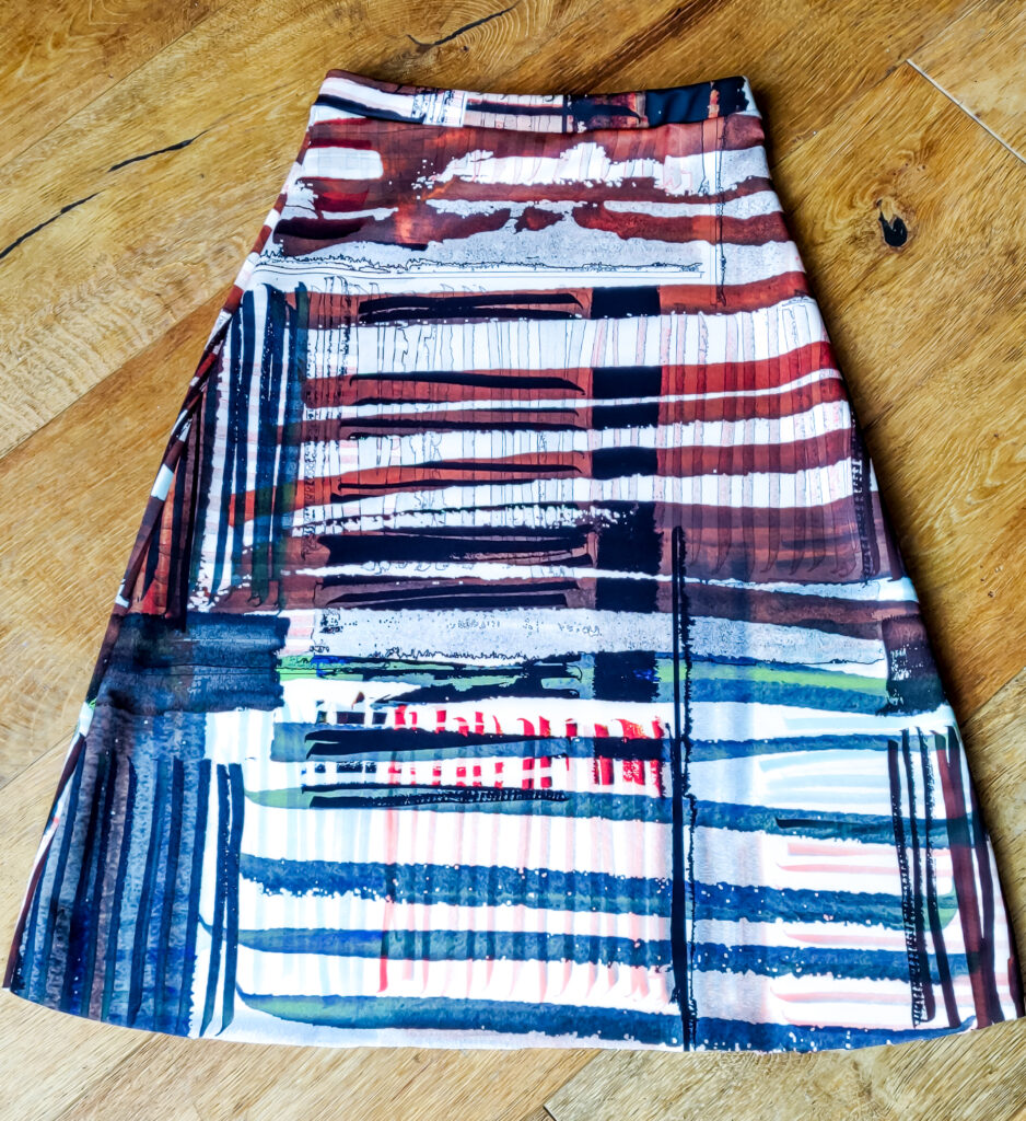 DIY Scuba Skirt - How to sew a scuba skirt - Modern Art Lady McElroy fabric