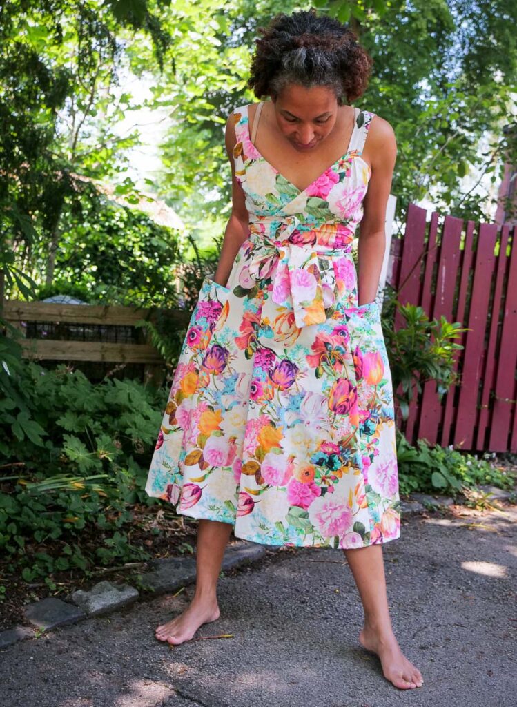 PatternEasy Retro Summer Wrap Dress Review - Pattern Easy Russian Sewing Patterns - Perfect sewing project for seamstresses who seek a challenge