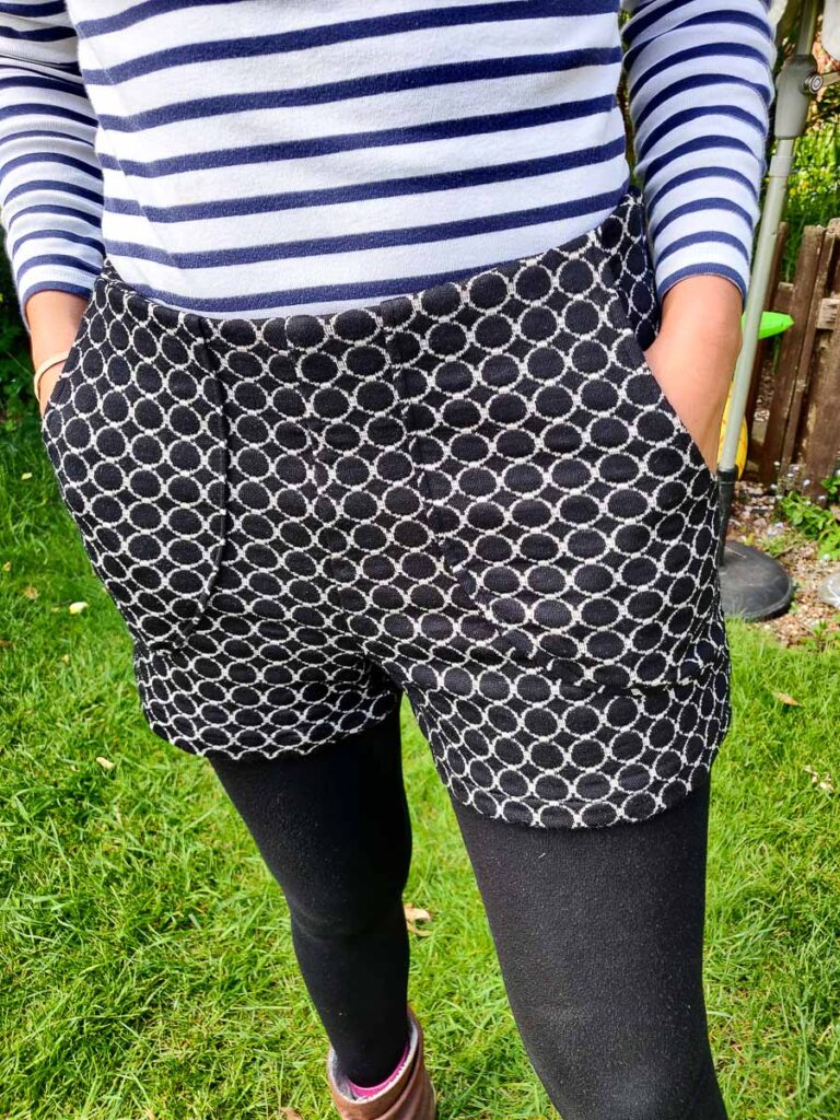 Megan Nielsen Harper Shorts Sewing Pattern Review - Saturday Night Stitch - A sewing Blog