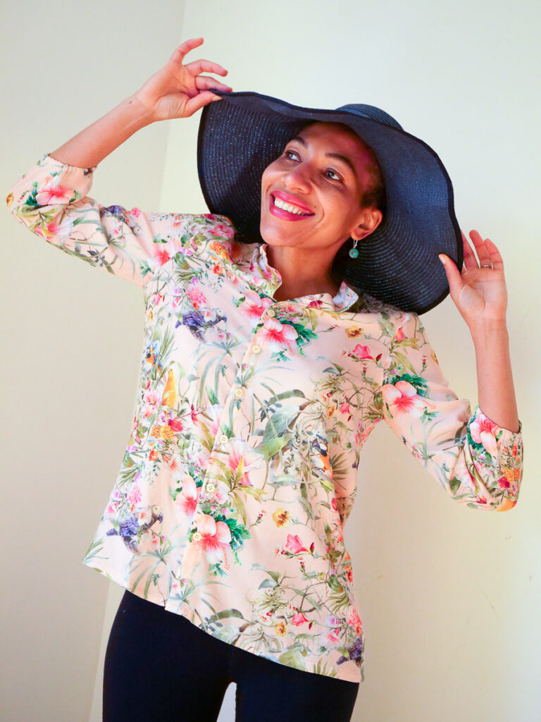 Avid Seamstress The Blouse sewing pattern review - saturday night stitch - a sewing blog - the front button placket